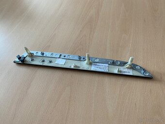 Dekorová lišta Audi b8 (dřevo) - 3