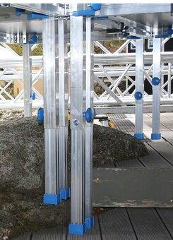 Teleskopické nohy k podiu, výška 100 - 160 cm - 3