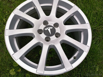 středové krytky Tesla 64mm-58mm Ronal - 3