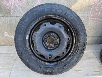 Plechova kola 175x70 r14 na Fabii I - 3