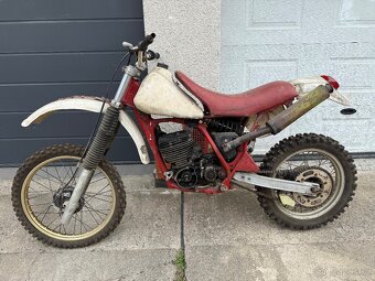 Yamaha YZ 490 - 3