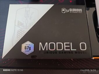 Herní myš Glorious Model O (Matte White and Black) - 3