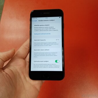 Apple iPhone SE 2020 64GB - 3