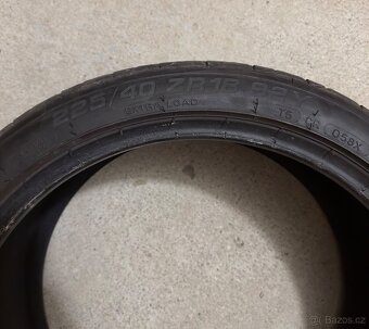 Letní pneu 225/40 R18 - 3