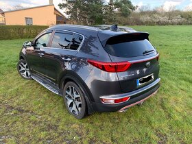Kia Sportage 2,0 CRDi 136Kw GT LineAWD - 3