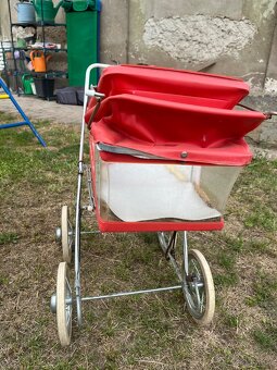 Retro kočárek pro panenky – sběratelský kousek - 3