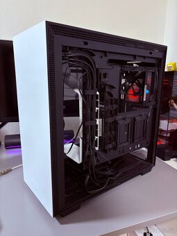 PC skříň NZXT H710 Matte White Case - 3