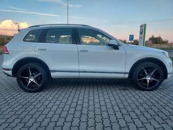 Volkswagen Touareg 3.0 TDI,NOVÁ STK,TAŽNÉ,ZIMNÍ LETNÍ - 3