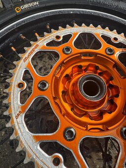 Kola ,brzdy,brýle, řídítka KTM 2022 - 3