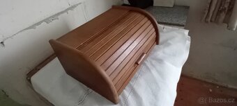 Dřevěný chlebnik - 3