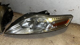 Dvojice předních světel Ford Mondeo MkIV - 3
