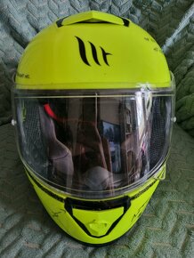 Prodám integrální moto helmu MT Helmets - 3