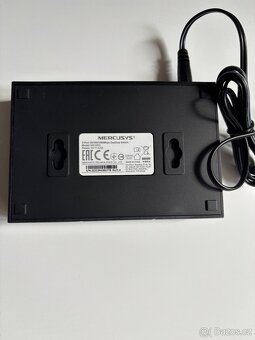 Switch Mercusys MS105G - 3