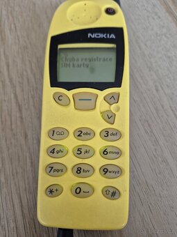 Nokia 5110 žlutá - 3