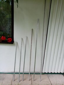 nábytek + tyče na záclony - 3