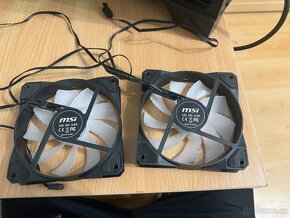 2x RGB 120 fan  MSi - 3