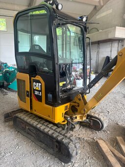 Minibagr caterpillar 301,8 - 3