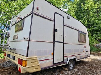 Obytný přívěs - karavan LMC - 3