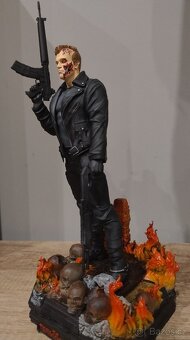Terminátor:Arnold Schwarzenegger - 3