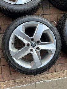 Alu kola Škoda Octavia 3 225/45/17 zimní - 3