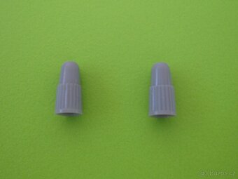 Nové plastové čepičky galuskového ventilku Mitas - 3