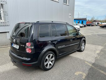 Vw touran cross - 3