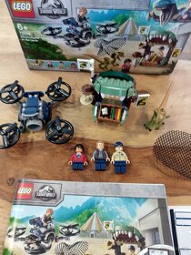 LEGO 75934 Jurassic World Dilophosaurus na útěku - 3