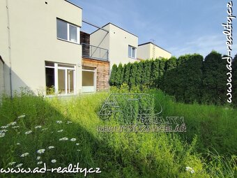 Prodej koncového řRD 4+1 [125m2] se zahradou, 2x parking, Če - 3
