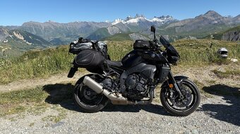 Yamaha MT-10 rok 2024 - 3
