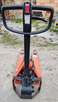 Prodám elektrický paletový vozík - 3