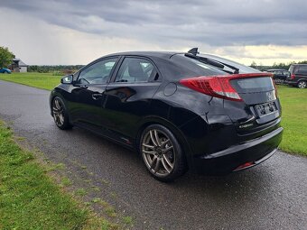 Honda Civic 1.8i-VTEC 104kw - 3