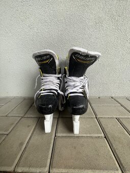 Brusle Bauer supreme M4 vel.7 fit1 - 3