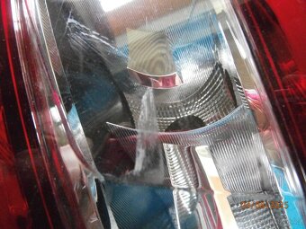 ZADNI LAMPA FABIA 3 6V9945712 - 3