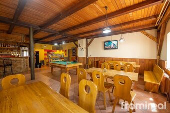 Prodej, Restaurace, 1593 m² - Šatov, ev.č. 00652 - 3