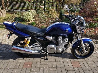 Yamaha XJR 1300 - 3