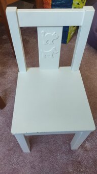 Dětský stoleček s židličkami IKEA - 3
