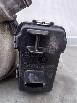 Origin. turbo Evoque 2.2d 140kw najeto 115.000km A2084388800 - 3