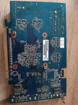 Grafická karta ASUS EN7600GT/2DHT/256M/A - 3