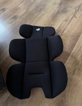 Autosedačka Joie - 3