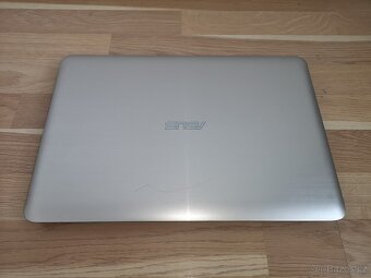 Notebook Asus X556U, 2 GB grafika - 3
