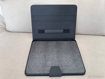 Spigen Liquid Air Folio pouzdro Apple iPad Air 10,9” - 3