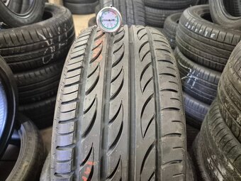 215/45 R17 PIRELLI (8mm) č.16188/b7 - 3