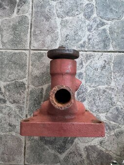 Vodní pumpa, čerpadlo asi na traktor - 3