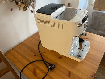 Kávovar De’Longhi Magnifica S - ECAM 22.110.W - 3