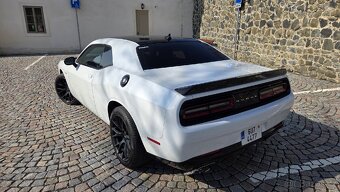 Dodge Challenger 5,7 R/T HEMI r.v. 2019 najeto 34 tkm - 3