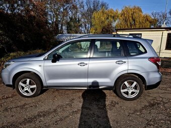 Subaru Forester,2.0 benzin Rezervace - 3