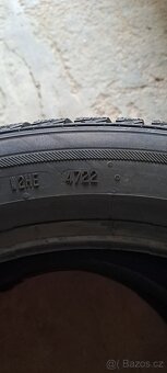 225/45 R18 - 3