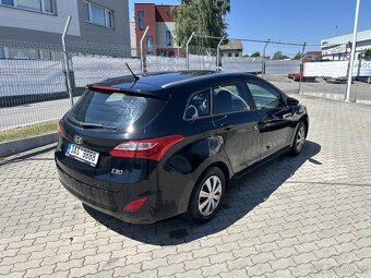 Hyundai i30 1.6CVVT - 3