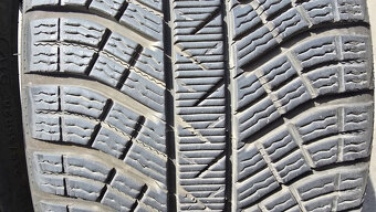 Zimní pneu 245/35/20 Michelin - 3