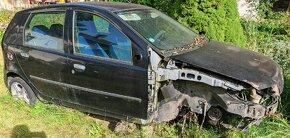 Fiat Punto 2(typ 188) - na náhradní díly - 3